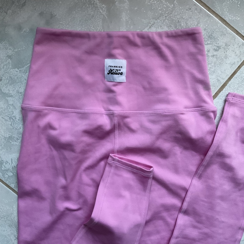 Frankie’s Bikinis Lively High Waist Legging in Baby Pink, Size Small - Picture 6 of 11